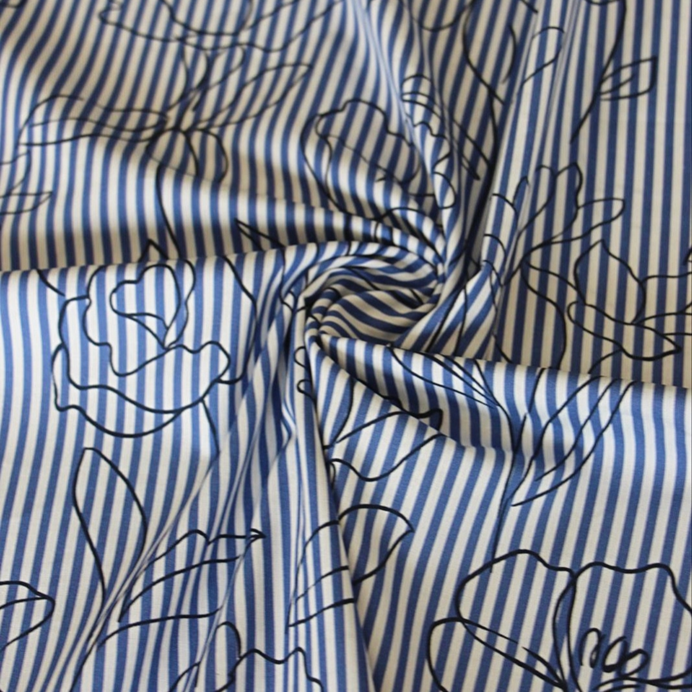 Tissu Coton à rayures et fleurs Alyzée par My Dress Made - Imprimé en France