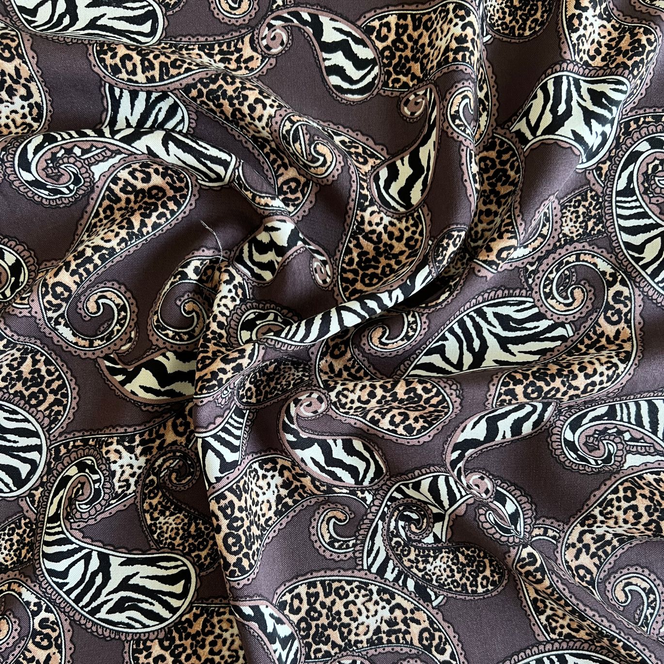 Viscose à imprimé cachemire & léopard chocolat