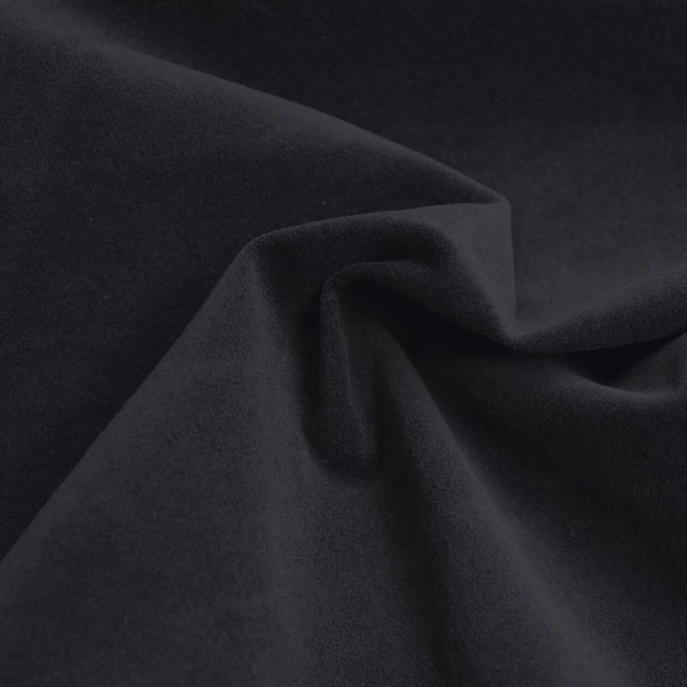 Tissu Velvet "Nuit Noire" par Cousette