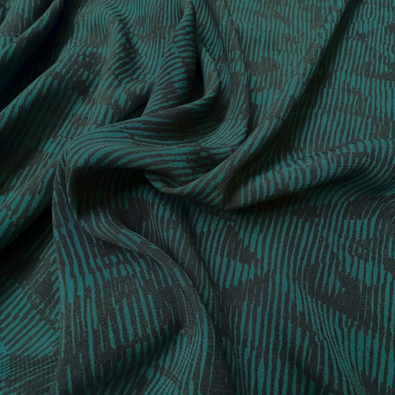 Tissu crêpe de viscose "Sortilège Mystic Green" par Cousette